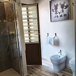 לינה וארוחת בוקר Devoto